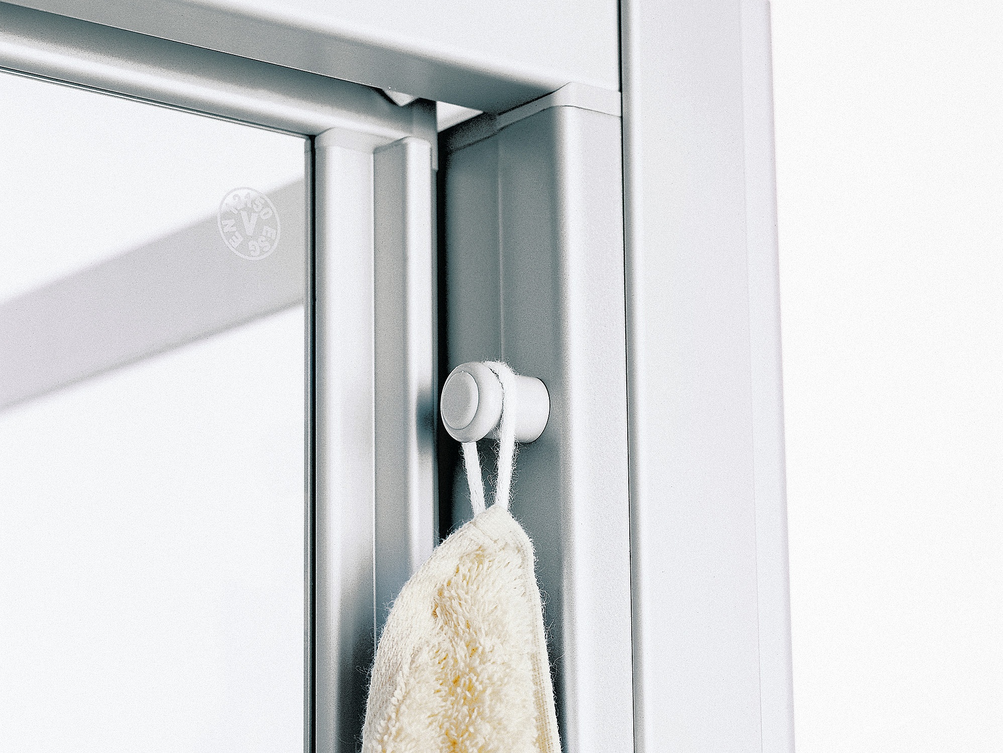 Kermi Duschdesign Profil-Duschkabine IBIZA Handtuchknopf